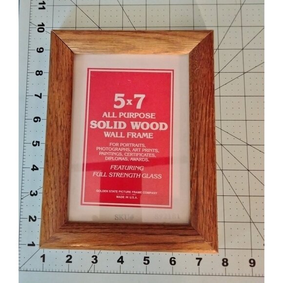 Golden State Picture Frame Company 5x7 Solid Wood Wall Full Strength Glass USA - Picture 6 of 6